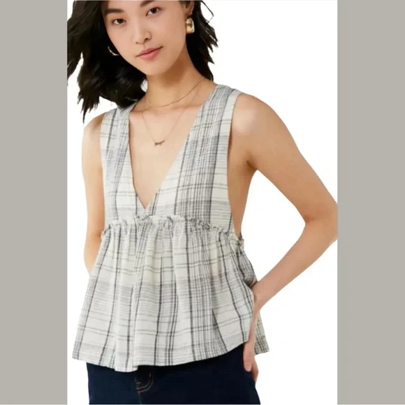 Urban Outfitters UO Linen Melody Plunging Babydoll Top Medium Gray White Plaid - Picture 3 of 11